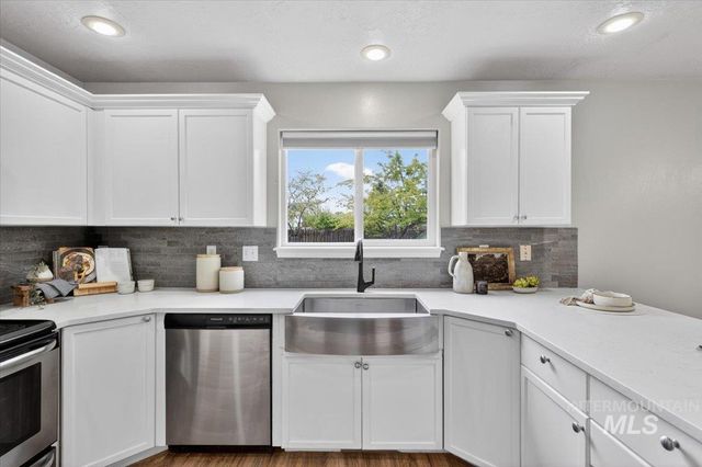 10448 W Merab Ct, Star, ID 83669