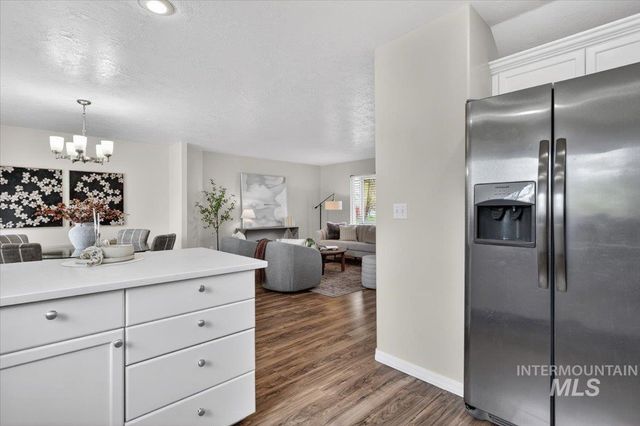 10448 W Merab Ct, Star, ID 83669