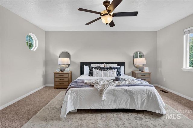 10448 W Merab Ct, Star, ID 83669