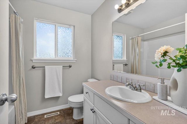 10448 W Merab Ct, Star, ID 83669