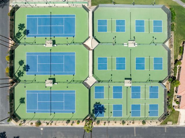 110 Conejo Circle, Palm Desert, CA 92260