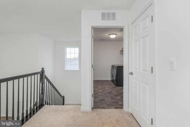 6371 POINTER LN, King George, VA 22485