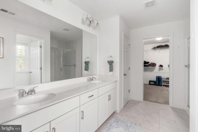 6371 POINTER LN, King George, VA 22485