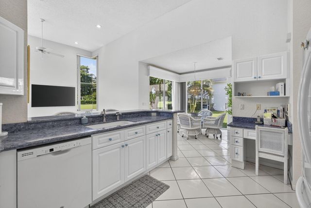 4912 Exeter Estate Lane, Lake Worth, FL 33449