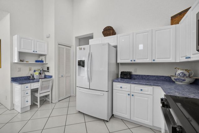 4912 Exeter Estate Lane, Lake Worth, FL 33449