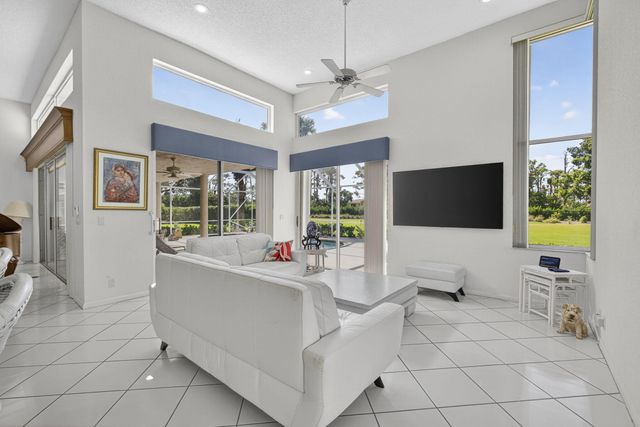 4912 Exeter Estate Lane, Lake Worth, FL 33449