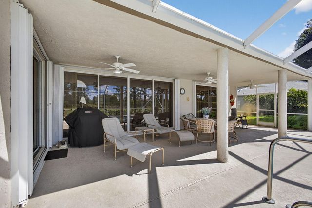 4912 Exeter Estate Lane, Lake Worth, FL 33449