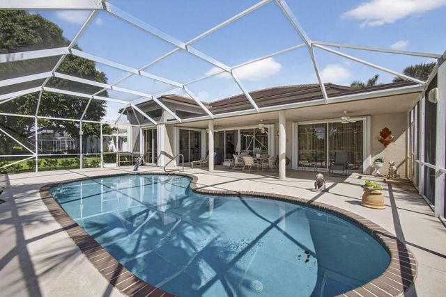4912 Exeter Estate Lane, Lake Worth, FL 33449