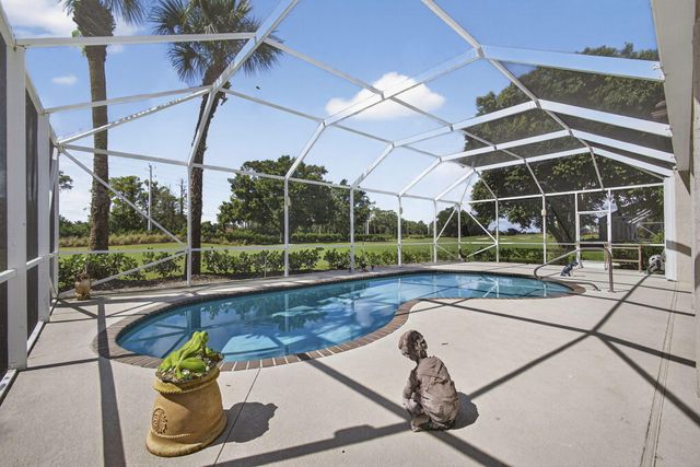 4912 Exeter Estate Lane, Lake Worth, FL 33449