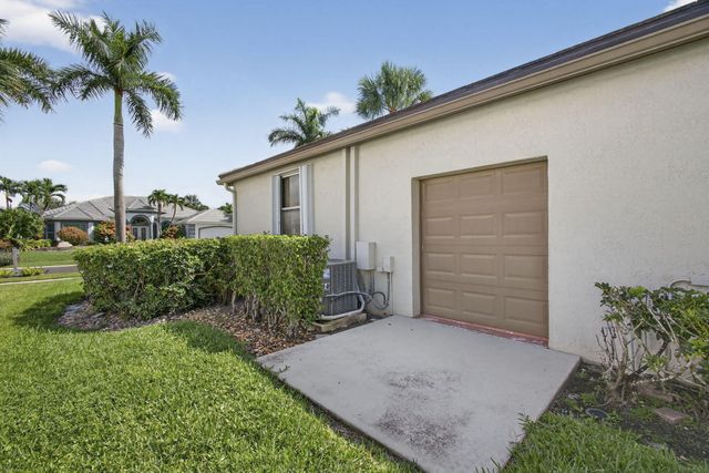 4912 Exeter Estate Lane, Lake Worth, FL 33449