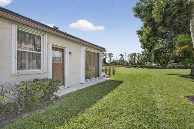4912 Exeter Estate Lane, Lake Worth, FL 33449