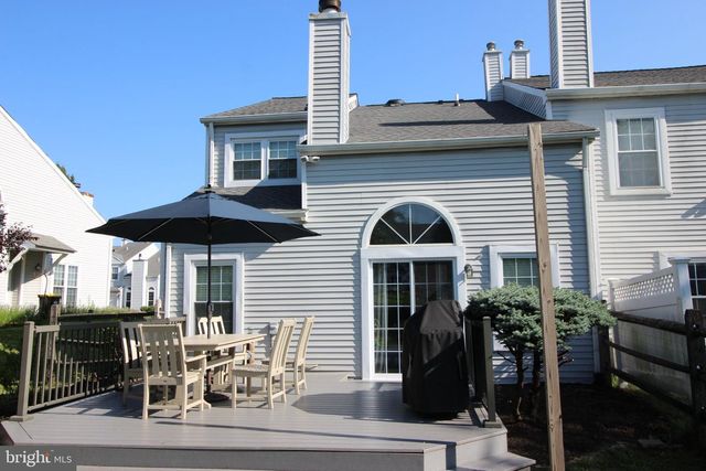 72 SKYVIEW WAY, Newtown, PA 18940