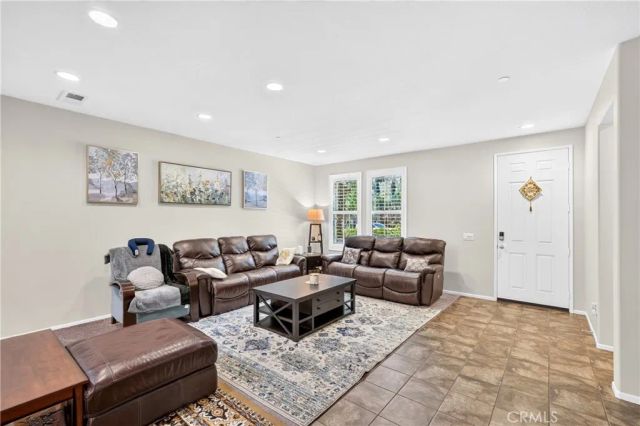 15723 Parkhouse 3, Fontana, CA 92336
