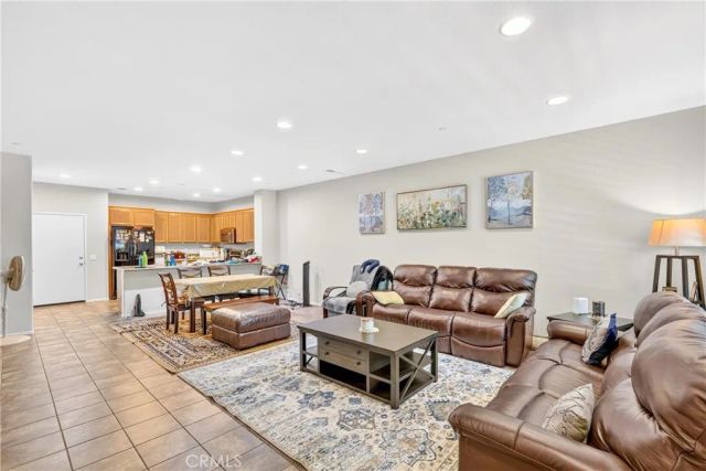 15723 Parkhouse 3, Fontana, CA 92336