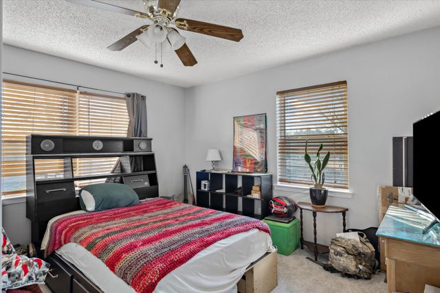 542 S Houston Street, Edgewood, TX 75117