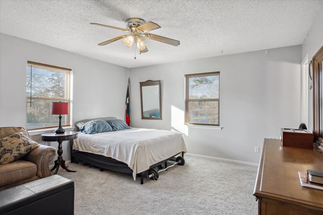 542 S Houston Street, Edgewood, TX 75117