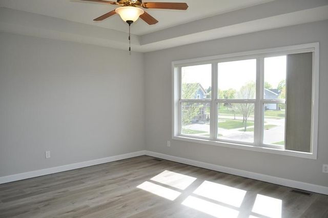 6886 Jewel Avenue S, Cottage Grove, MN 55016
