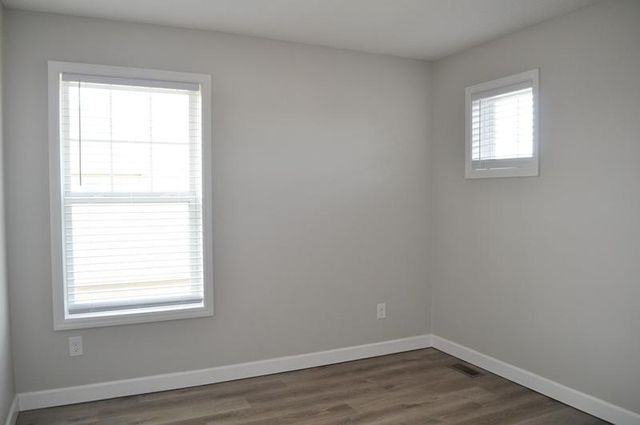 6886 Jewel Avenue S, Cottage Grove, MN 55016