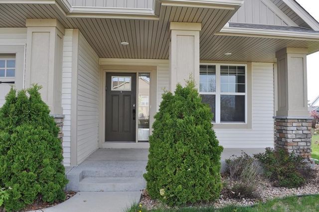 6886 Jewel Avenue S, Cottage Grove, MN 55016