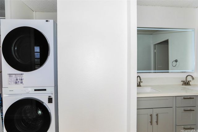 98-410 Koauka Loop 32C, Aiea, HI 96701