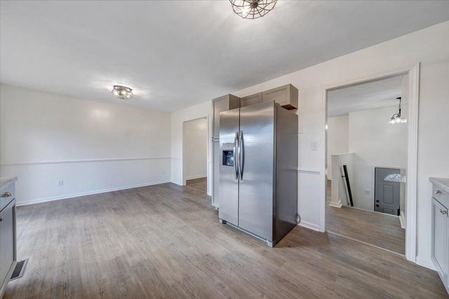 1349 Rainbow Forest DR, Troutville, VA 24175