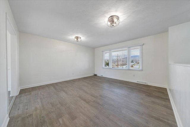 1349 Rainbow Forest DR, Troutville, VA 24175