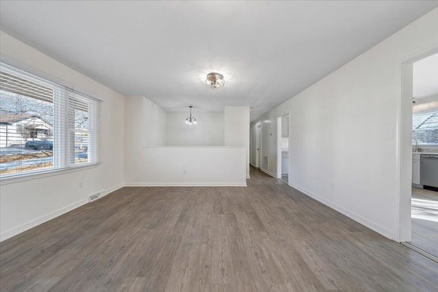 1349 Rainbow Forest DR, Troutville, VA 24175