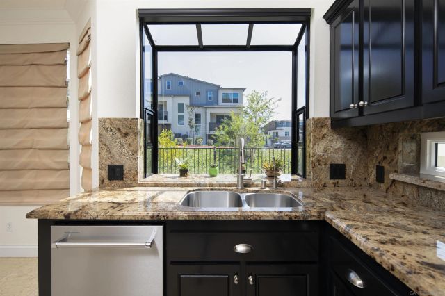 14025 Chestnut Hill Lane, San Diego, CA 92128