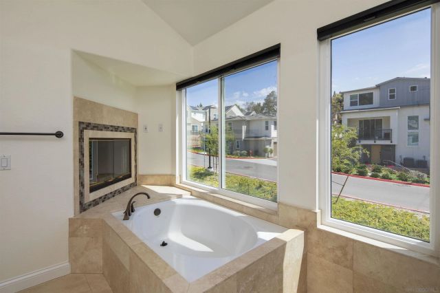 14025 Chestnut Hill Lane, San Diego, CA 92128
