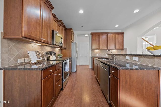 620 Abbey Hall Way, Cary, NC 27513