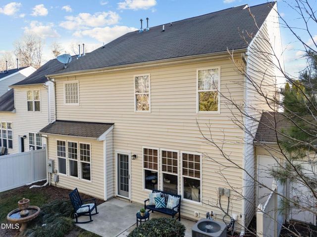 620 Abbey Hall Way, Cary, NC 27513