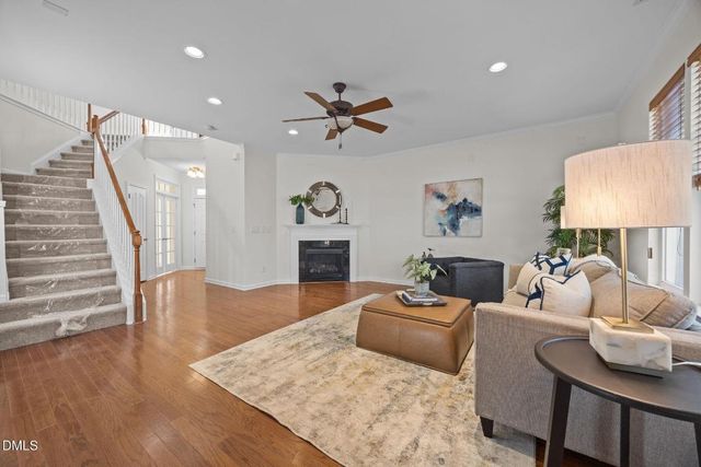 620 Abbey Hall Way, Cary, NC 27513