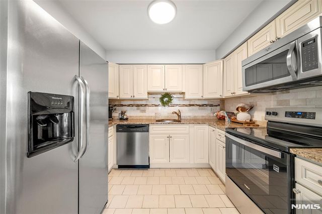 6605 Granton Avenue 3A, North Bergen, NJ 07047