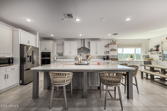 12006 W LUXTON Lane, Avondale, AZ 85323