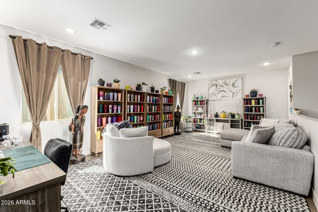 12006 W LUXTON Lane, Avondale, AZ 85323