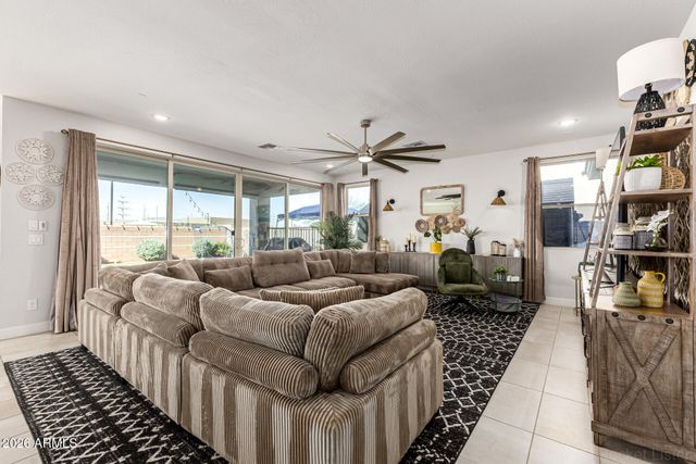 12006 W LUXTON Lane, Avondale, AZ 85323