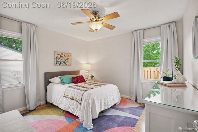 549 Park Drive, Clawson, MI 48017