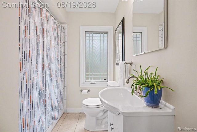 549 Park Drive, Clawson, MI 48017