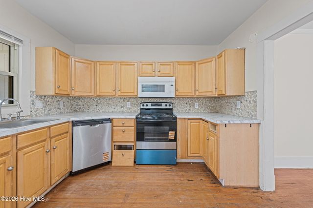 107 N C Street, Bridgeton, NC 28519