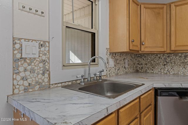 107 N C Street, Bridgeton, NC 28519