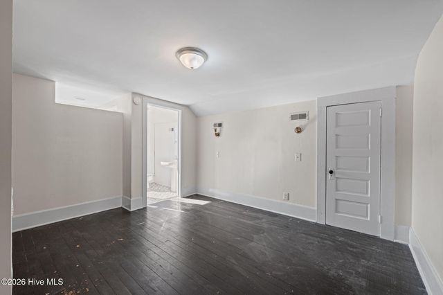 107 N C Street, Bridgeton, NC 28519