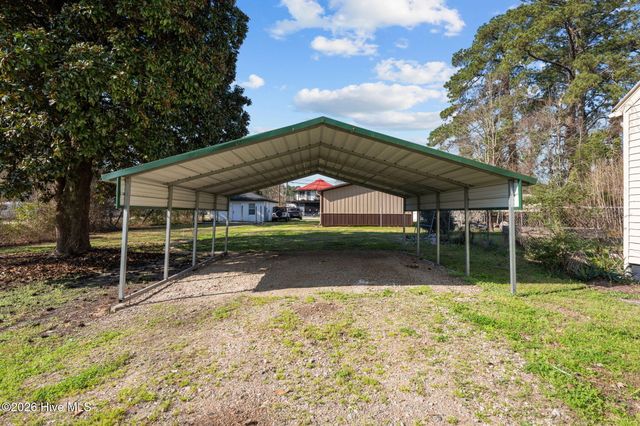 107 N C Street, Bridgeton, NC 28519