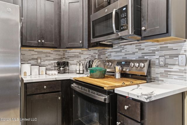 6836 Biddix-evans Road Central, Ocean Springs, MS 39564