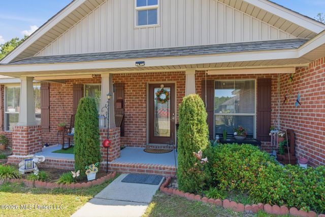 6836 Biddix-evans Road Central, Ocean Springs, MS 39564