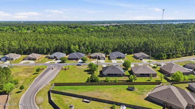 6836 Biddix-evans Road Central, Ocean Springs, MS 39564