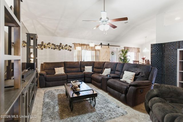 6836 Biddix-evans Road Central, Ocean Springs, MS 39564