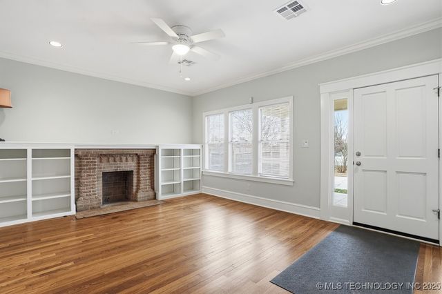 1739 E 13th Place, Tulsa, OK 74104