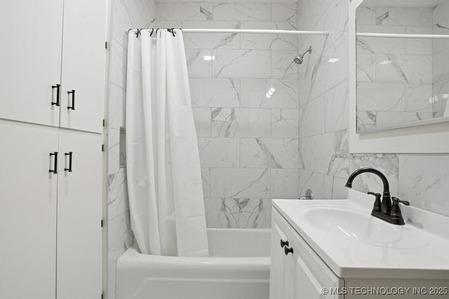 1739 E 13th Place, Tulsa, OK 74104