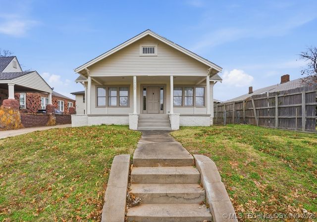 1739 E 13th Place, Tulsa, OK 74104