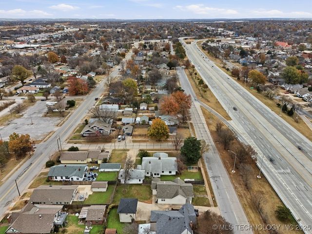 1739 E 13th Place, Tulsa, OK 74104